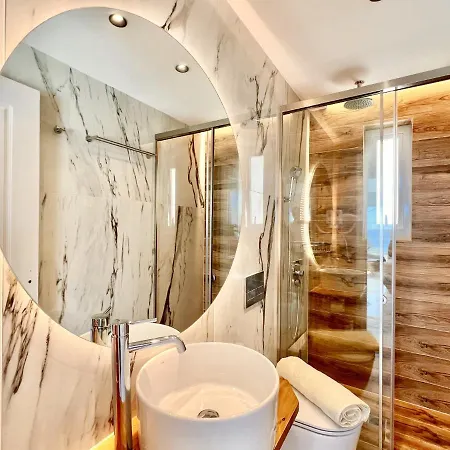 Vilă Luxury Sun With Private Pool By Dadovillas *